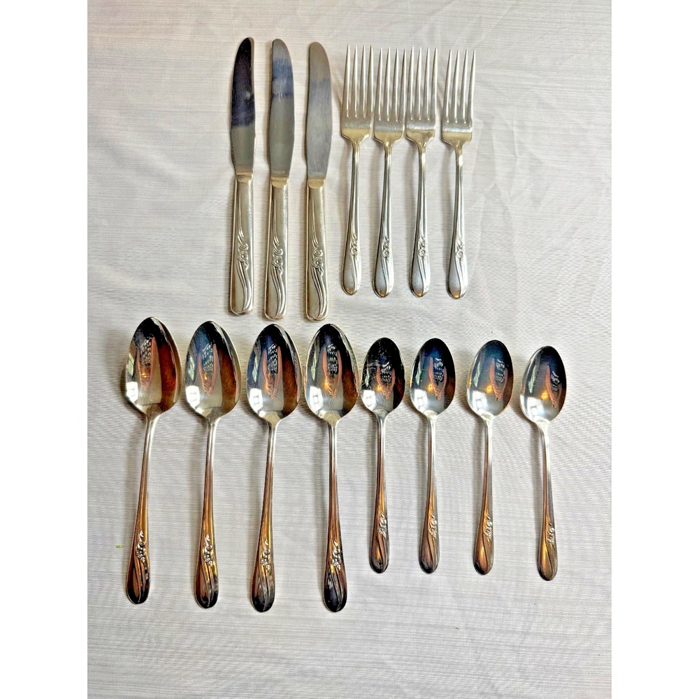 Vintage 15 piece Oneida Meadow H & T Flatware Silver Plate